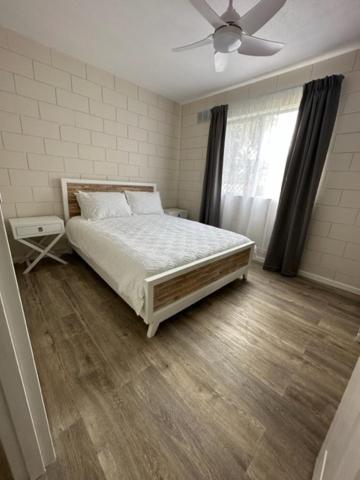 Апартаменты Harbour View 49 Urch Street Unit 4 Джералдтон Экстерьер фото